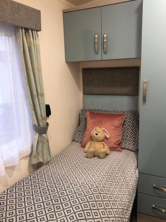 Superior 6 Berth Holiday Home In Suffolk Saxmundham Exteriör bild